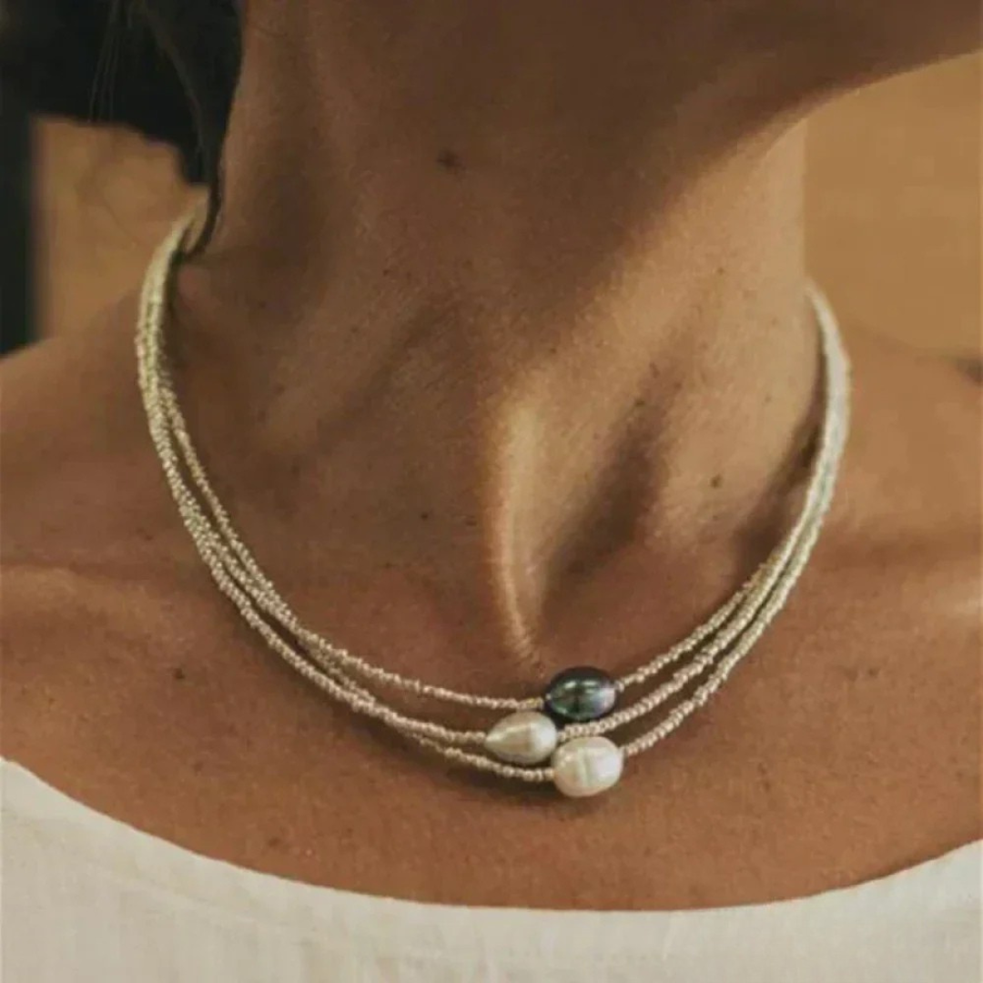 Elegant Pearl Necklace for Women with Vintage Design
