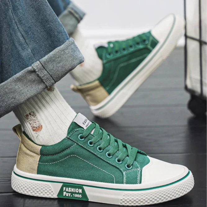 Comfortable Sneakers for Men with Breathable Lace Up Style