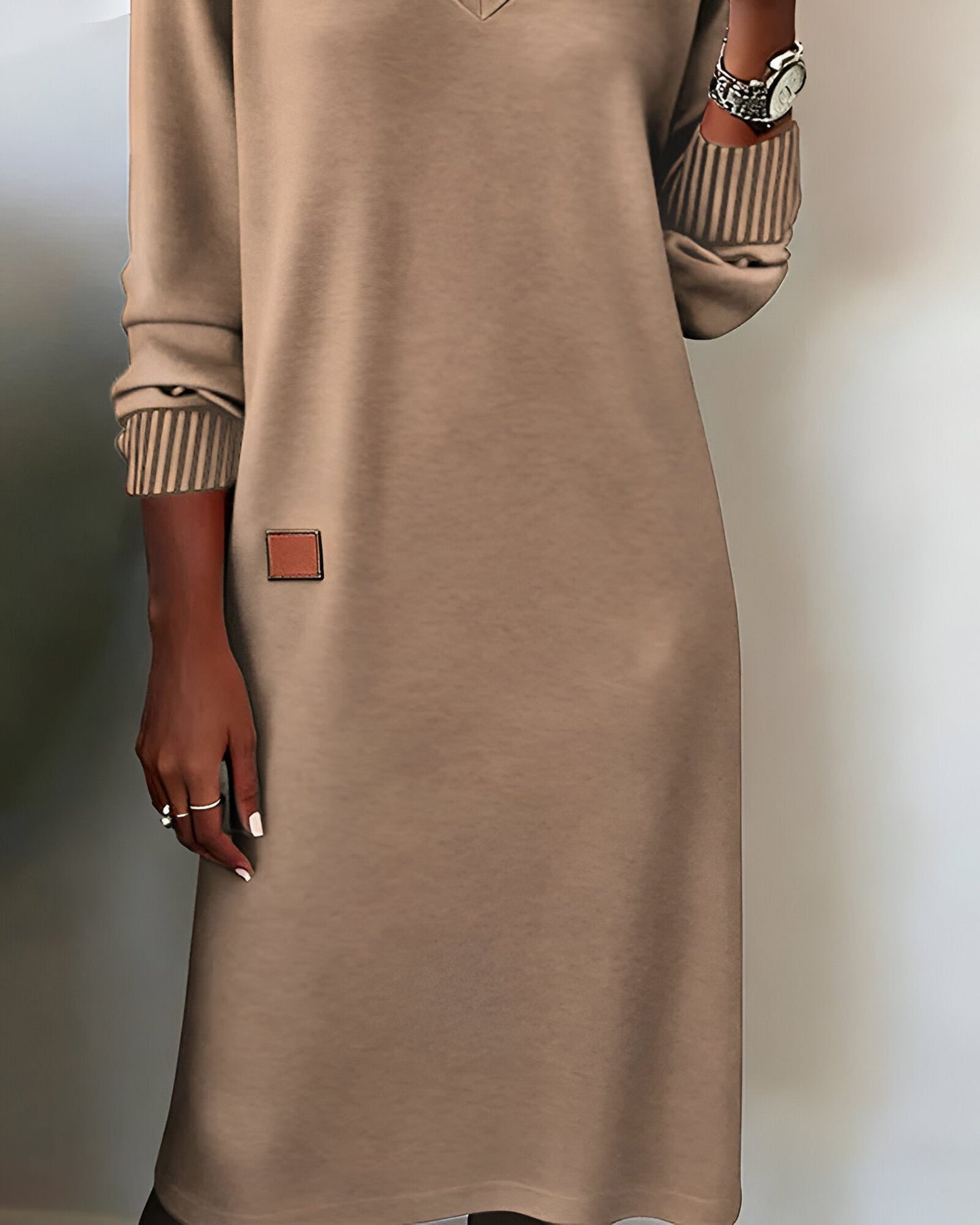 Elegant Evening Dress for Women with V Neck Long Sleeve Formal Wedding Guest Style