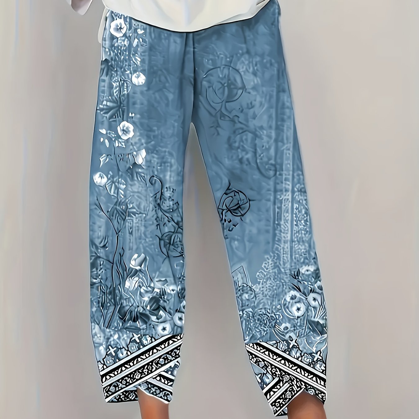 Comfortable Pants for Women with Cropped Elastic Waist
