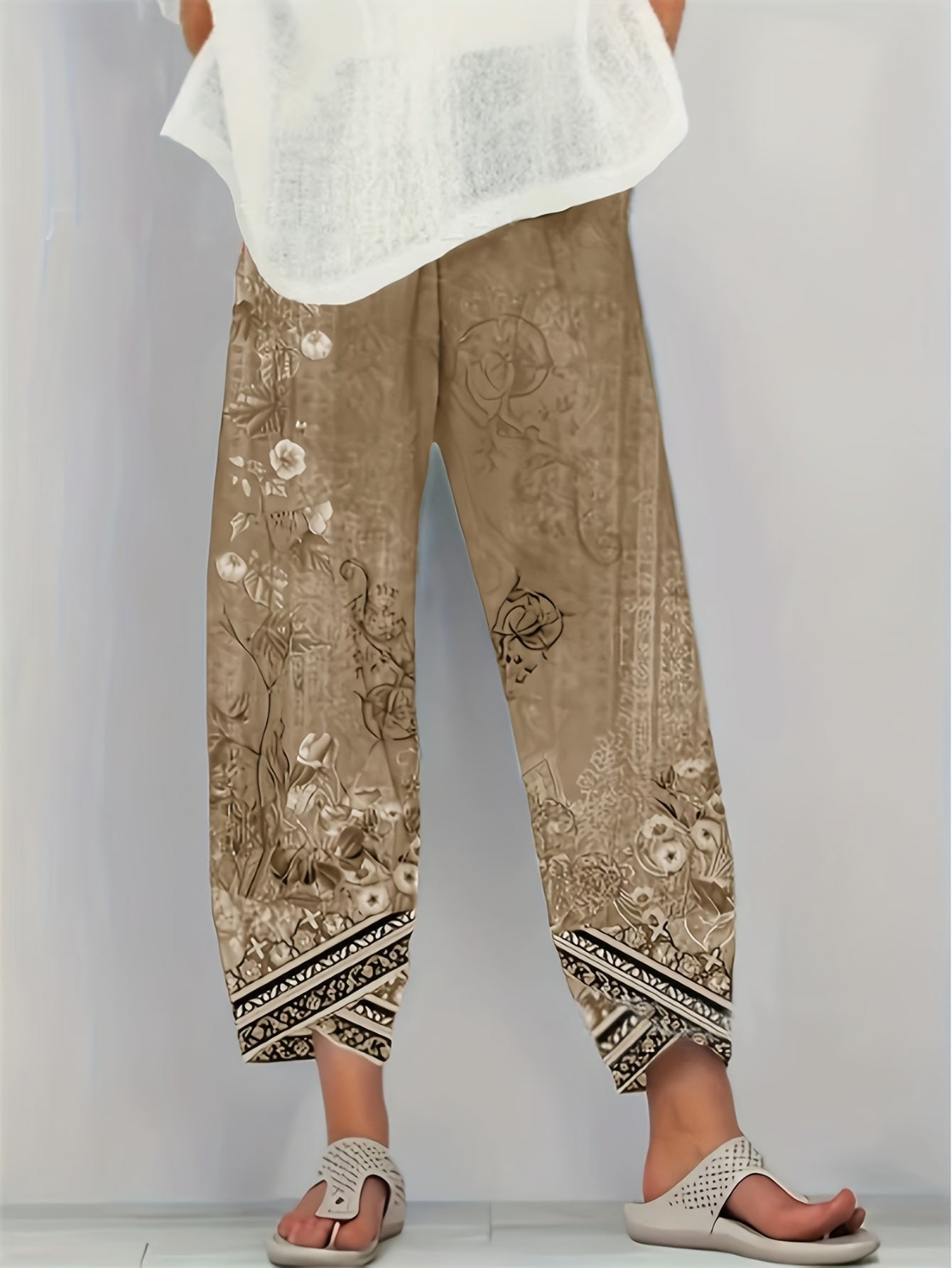 Comfortable Pants for Women with Cropped Elastic Waist