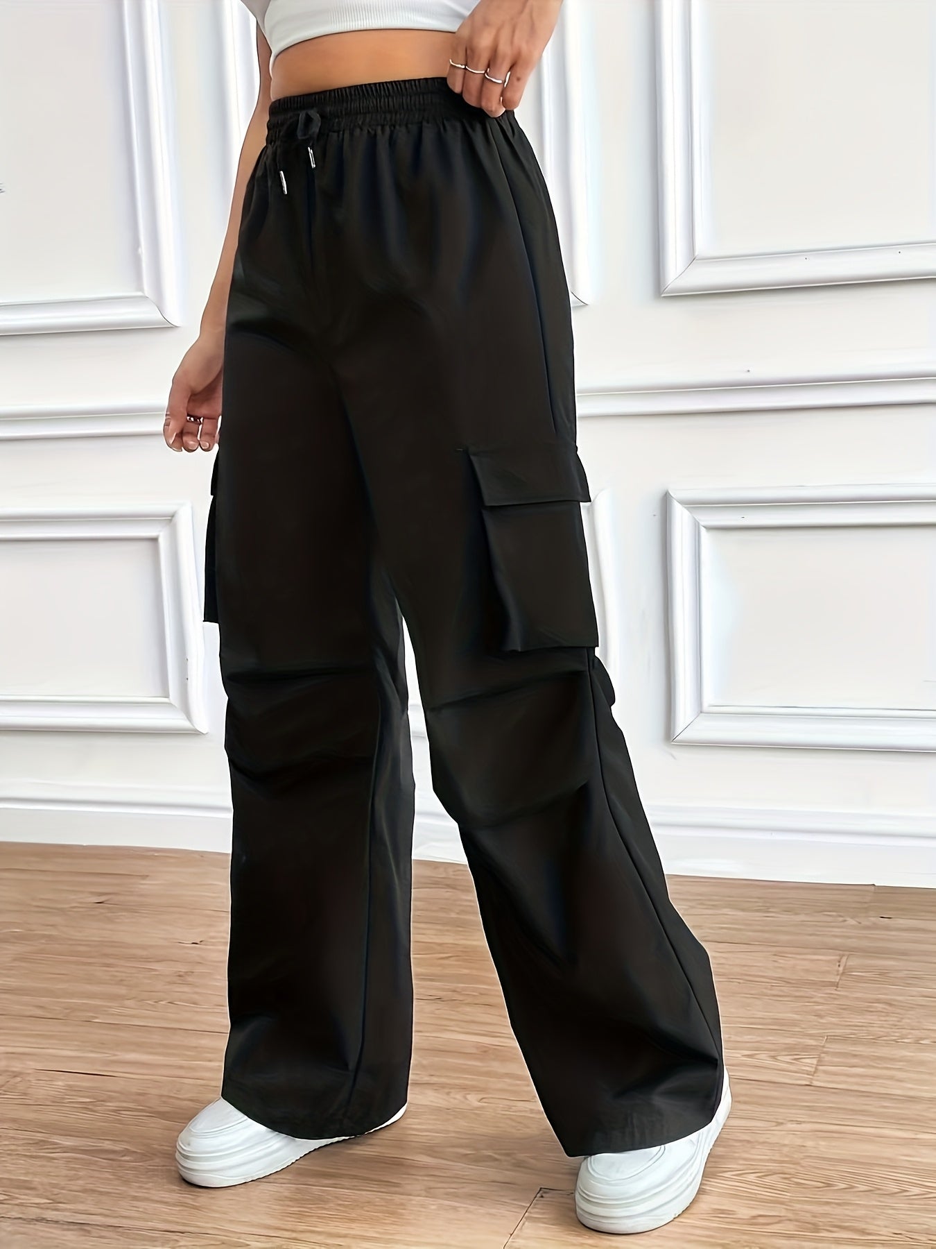 Effortless Black Cargo Pants for Women with High Waist Wide Leg Pocket Style