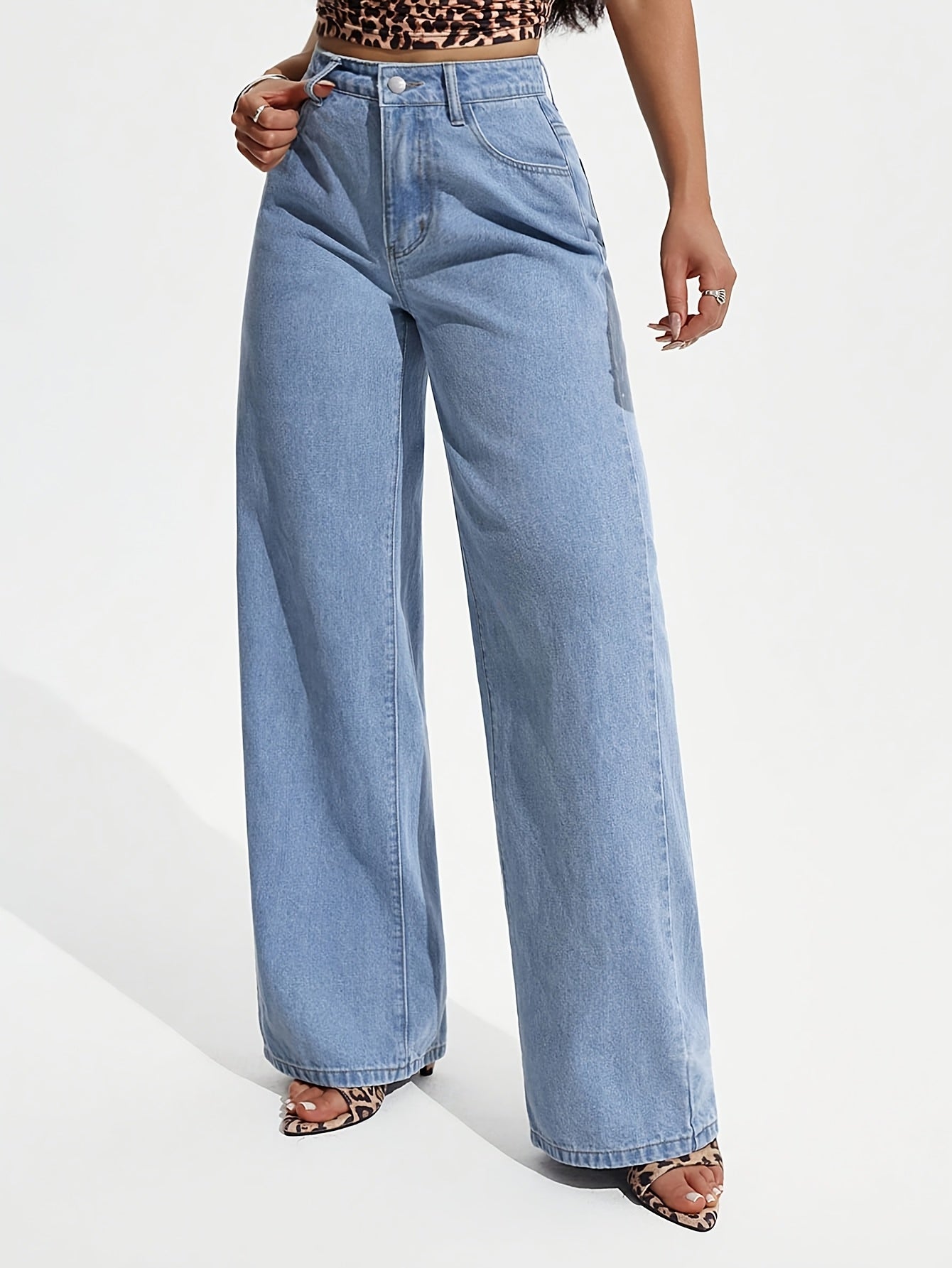 Effortless Relaxed Wide Leg Jeans for Women with High Waist Flowing Style