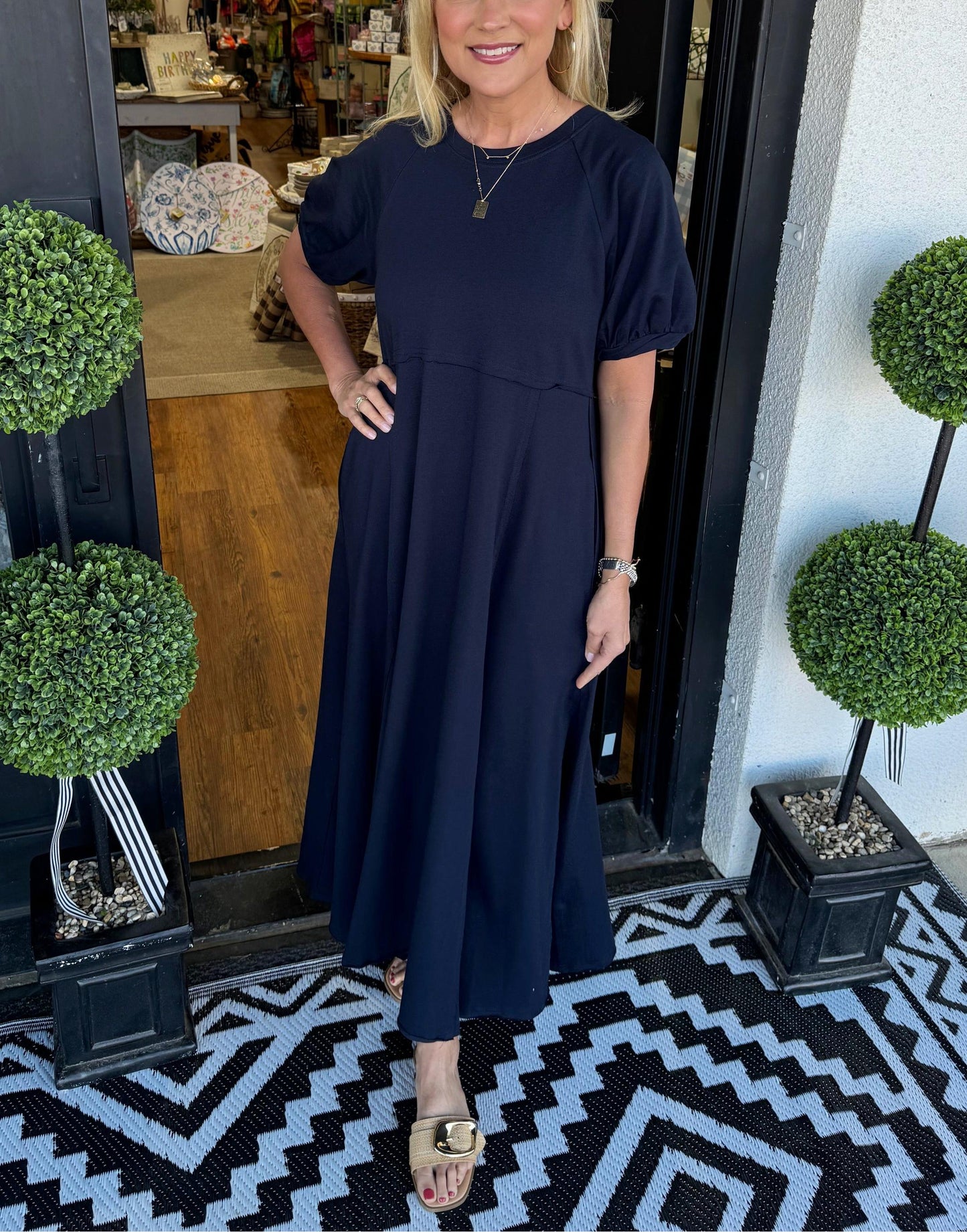 Elegant Maxi Dress for Women with Round Neck Puff Sleeve