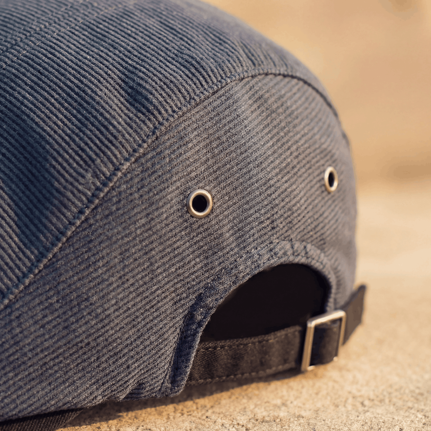 Stylish Cap for Men with Vintage Driver Design