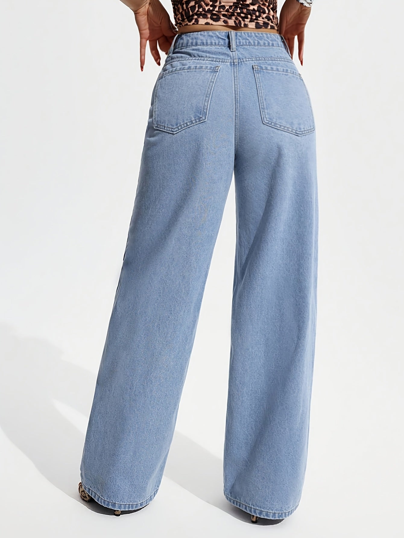 Effortless Relaxed Wide Leg Jeans for Women with High Waist Flowing Style