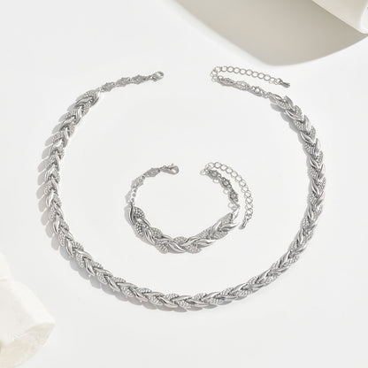 Elegant Necklace for Women with Set Design