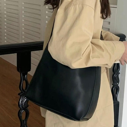 Elegant Shoulder Bag for Women with Buckle Design