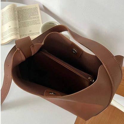 Elegant Shoulder Bag for Women with Buckle Design