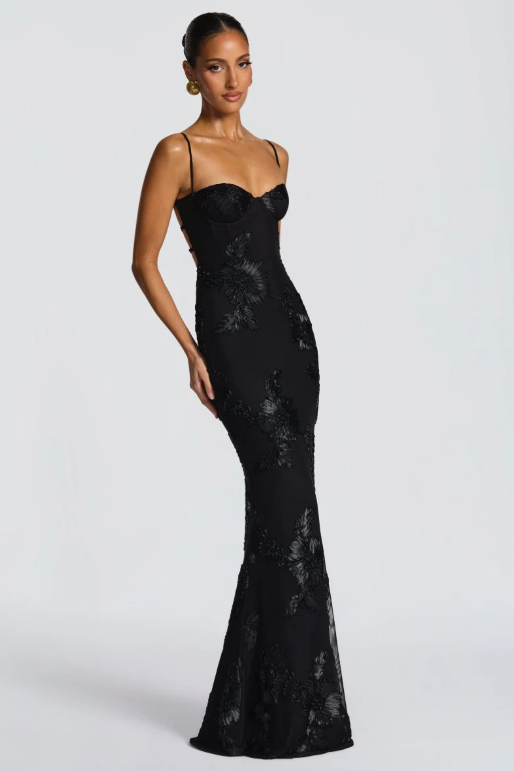 Elegant Formal Wedding Guest Dress for Women with Sweetheart Corset Spaghetti Strap Floral Embroidered Maxi Style