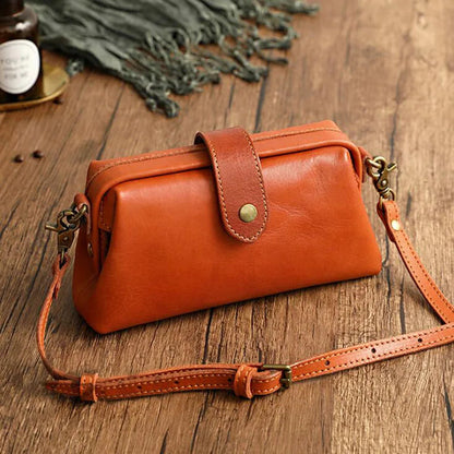 Elegant Crossbody Bag for Women with Minimalist Design