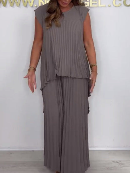 Comfortable Two Piece Set for Women with Short Sleeve