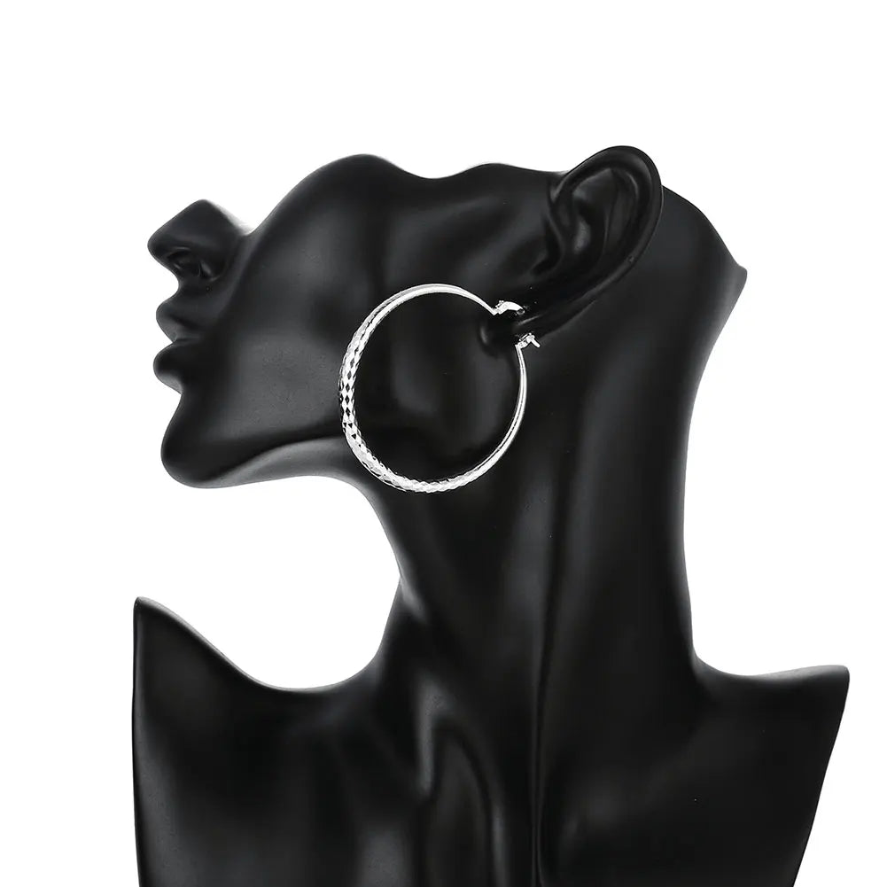 Elegant Earrings for Women with Retro Silver Design