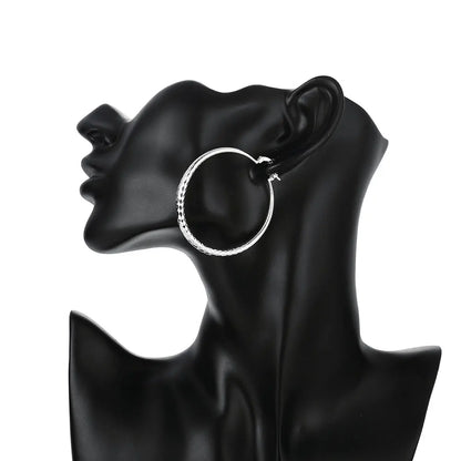 Elegant Earrings for Women with Retro Silver Design