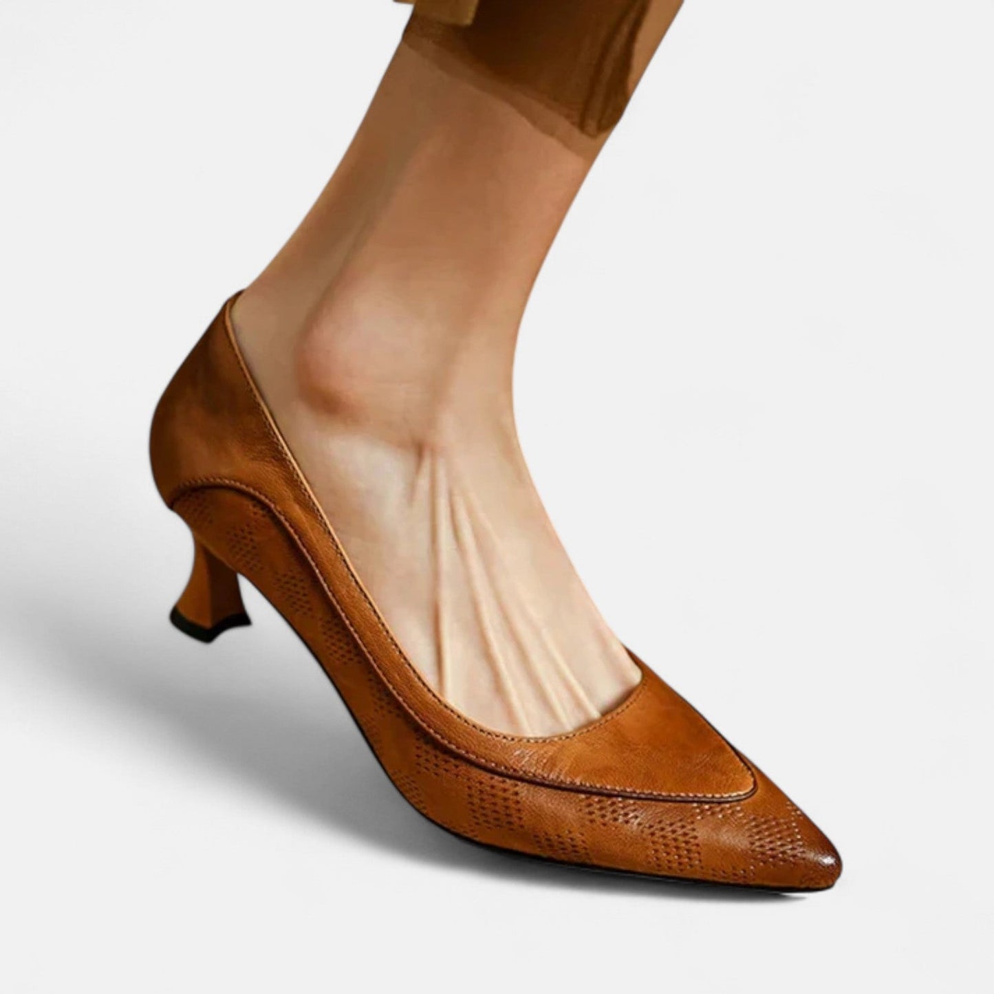 Comfortable Heels for Women with Kitten Heel Cushioned Breathable Style