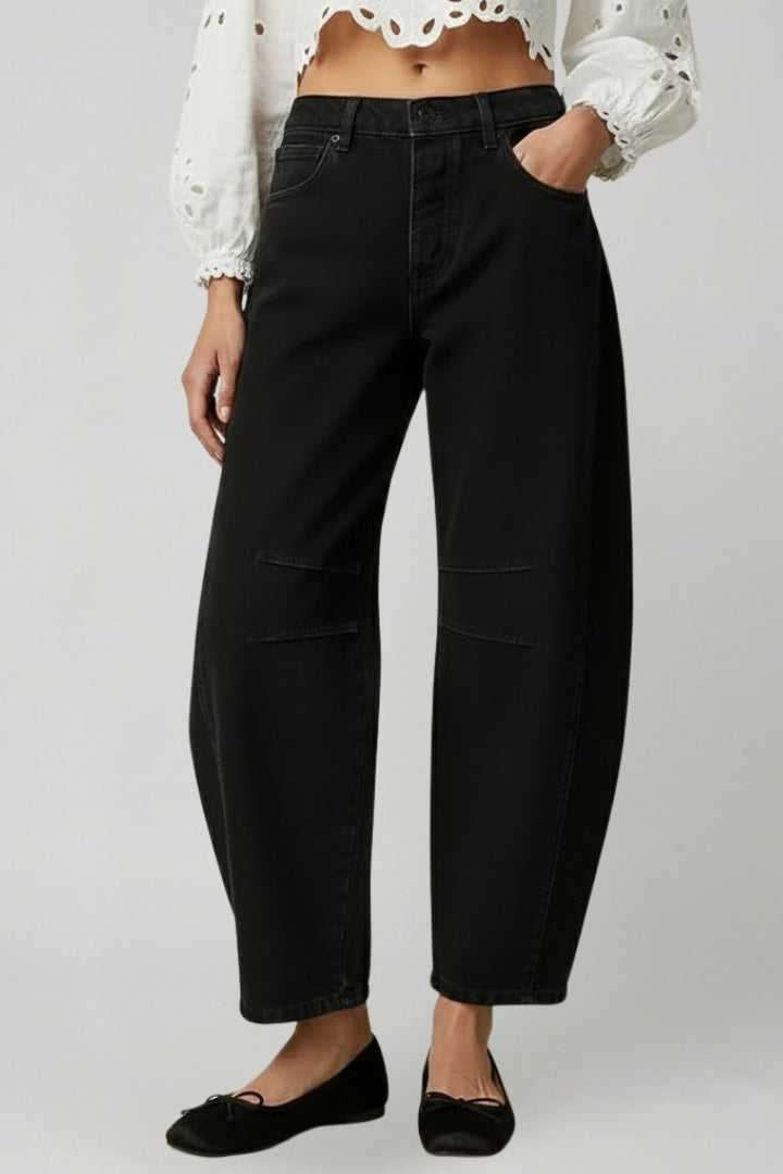 Effortless Relaxed Black Jeans for Women with High Waist Straight Leg Style