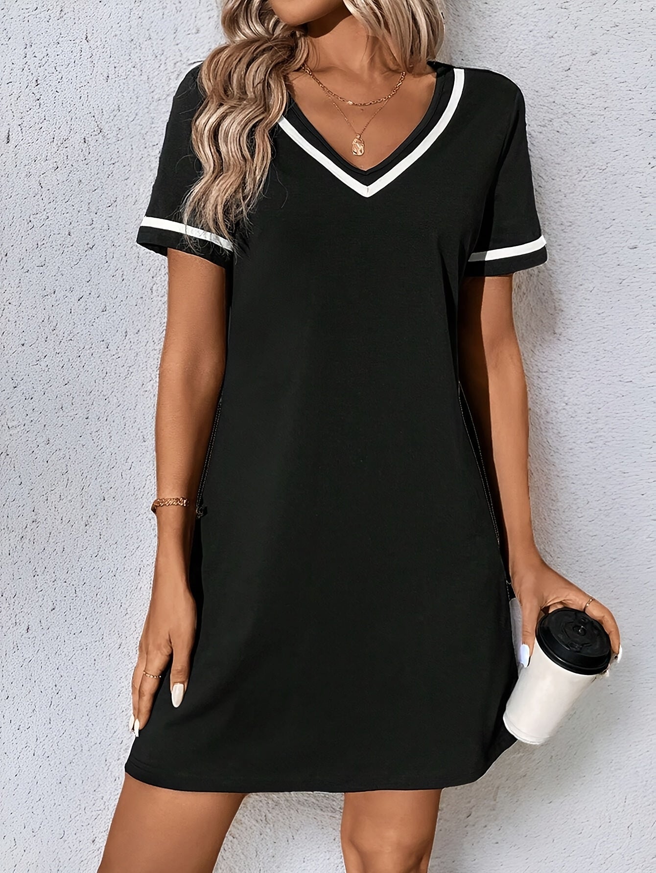 Elegant Color Block Evening Dress for Women with V Neck Shift Formal Wedding Guest Style