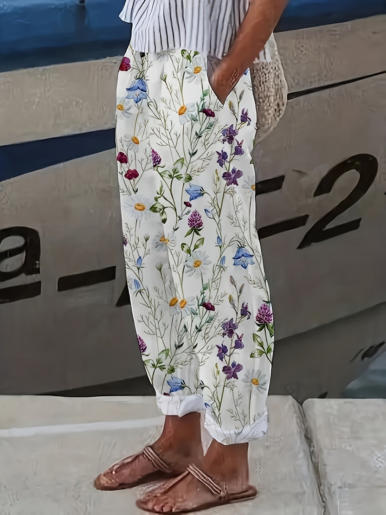Effortless White Pants for Women with Elastic Waist Pockets