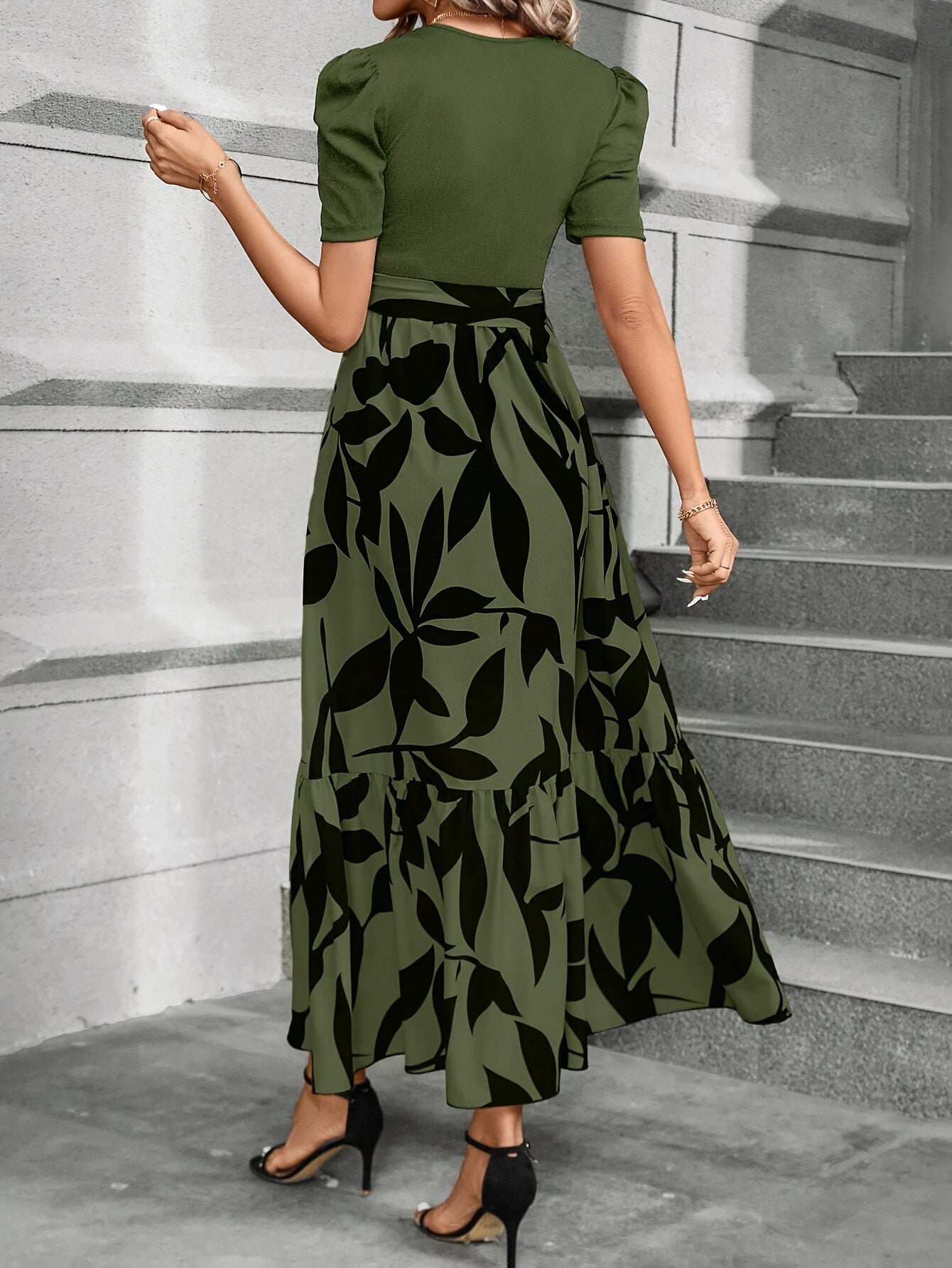 Stylish Printed Maxi Dress for Women with Tiered Casual Style