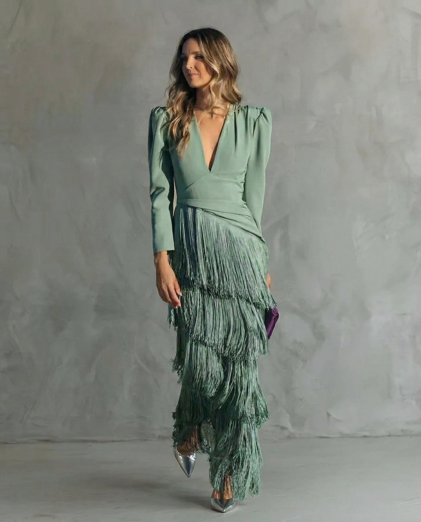 Effortless Midi Dress for Women with V Neck Long Sleeve Fringe
