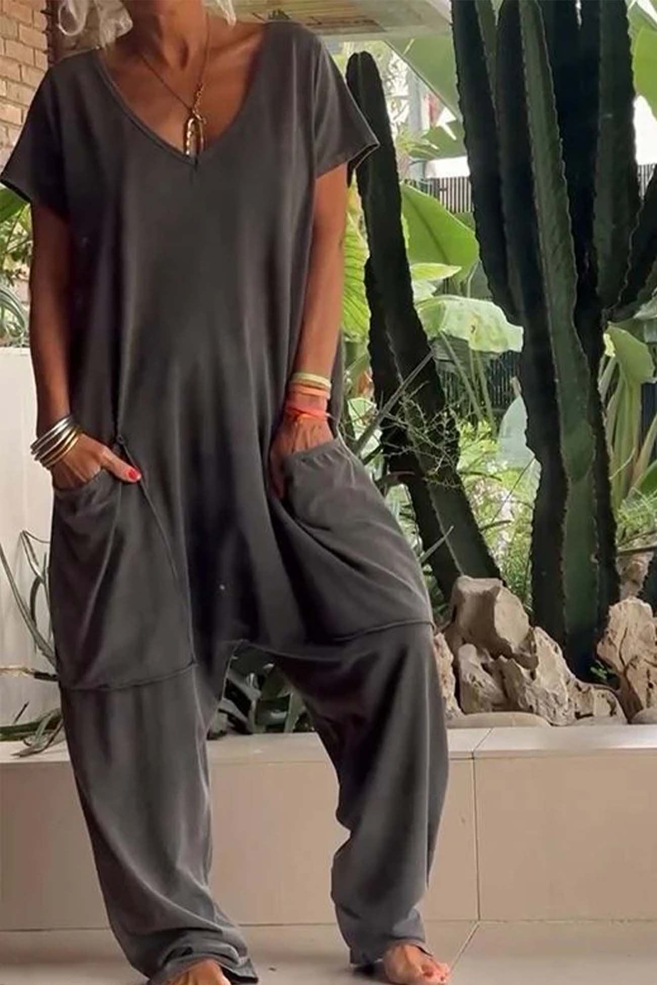 Effortless Linen Jumpsuit for Women with V-Neck Short Sleeve Wide Leg Pocket Casual Style