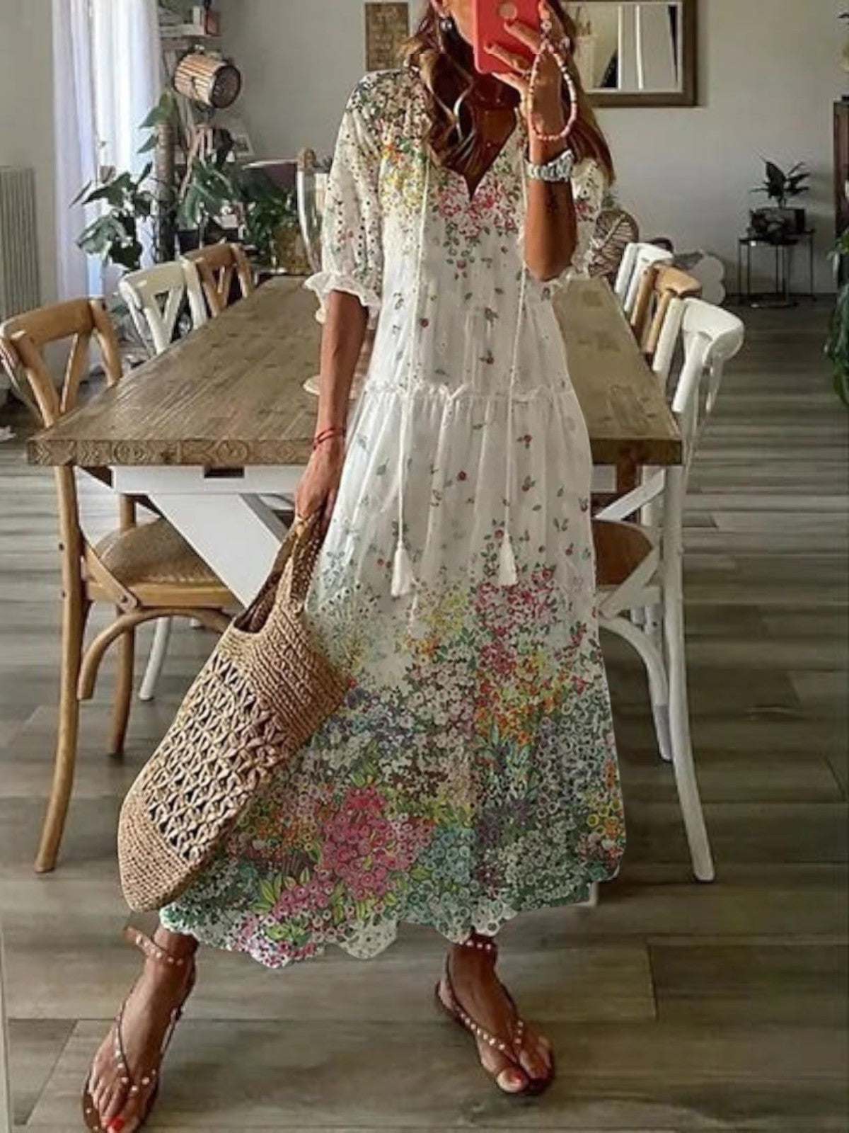 Elegant Mini Dress for Women with V Neck Vintage