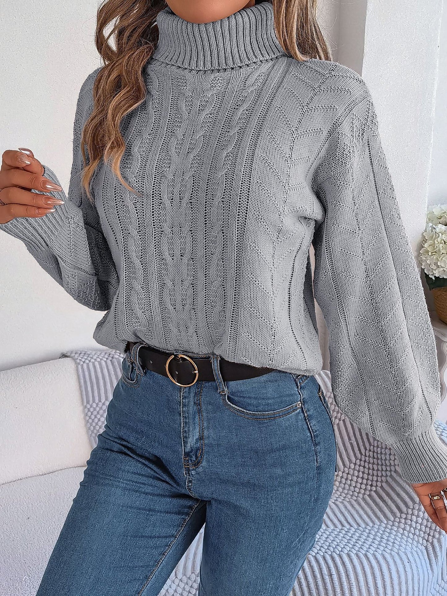 Comfortable Cable Knit Sweater for Women with Turtleneck Long Sleeve Style