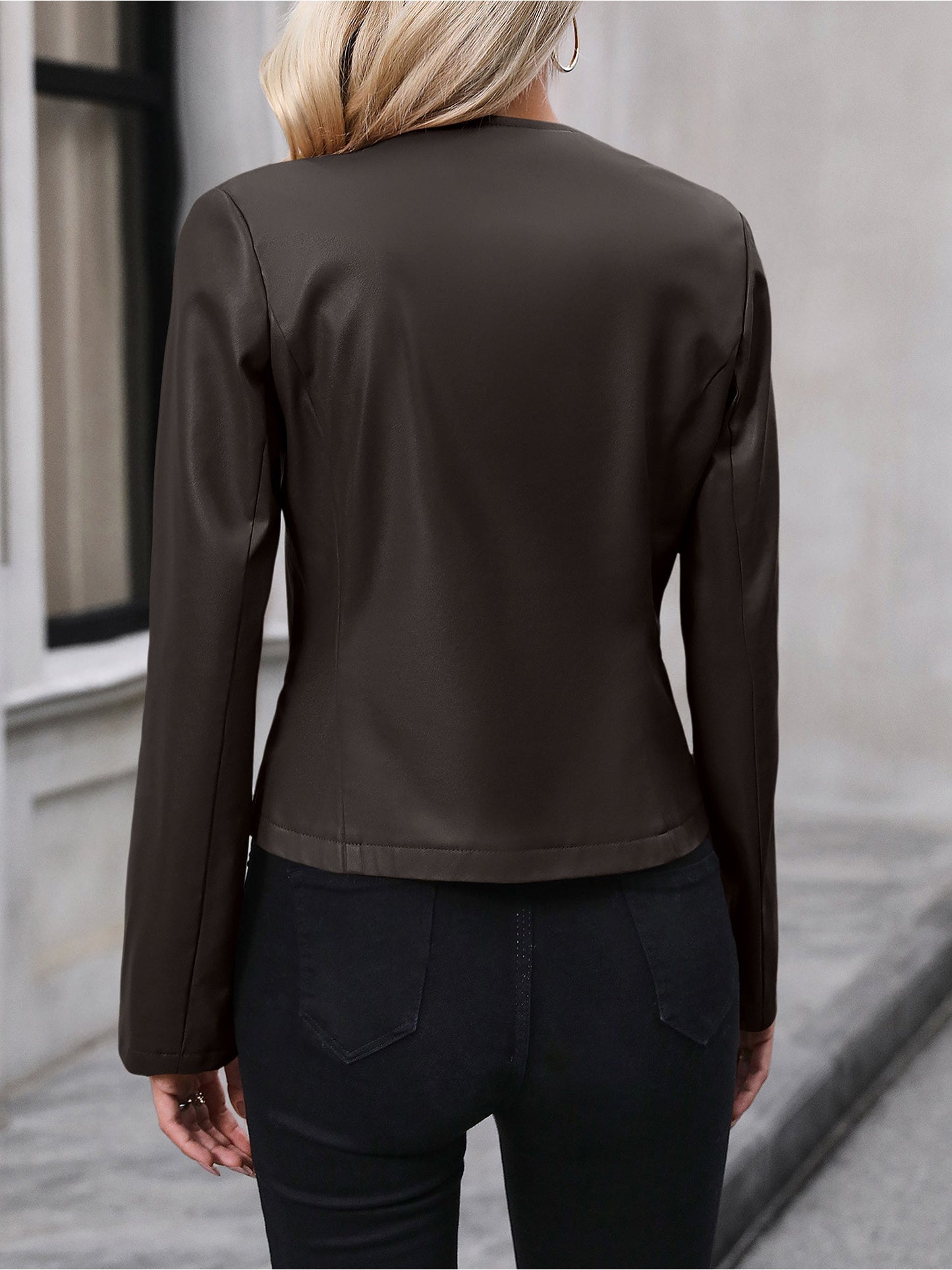 Elegant Leather Jacket for Women with Notch Collar Zip Front Cropped Style