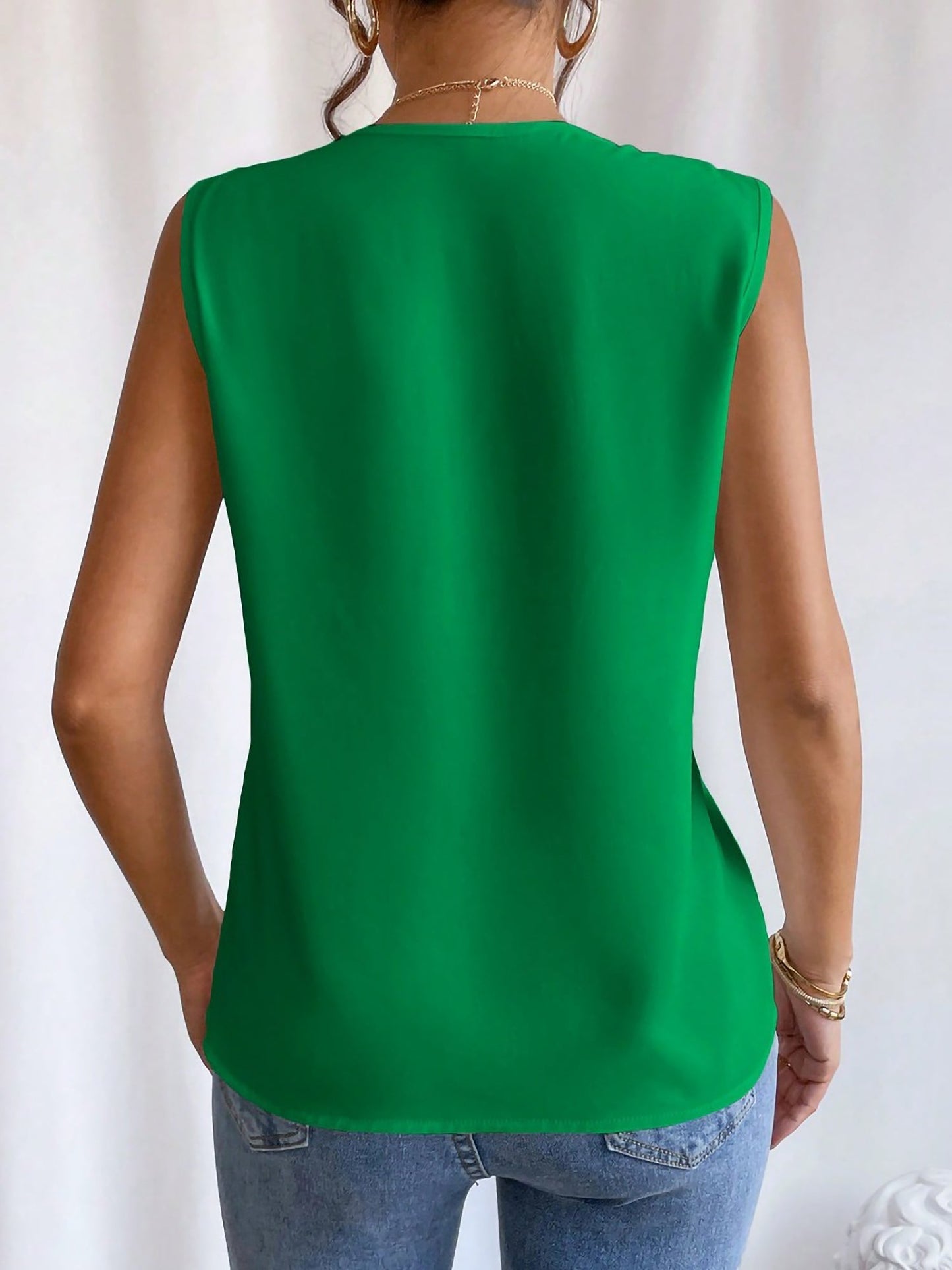 Effortless Blouses for Women with V-Neck Sleeveless Relaxed Style