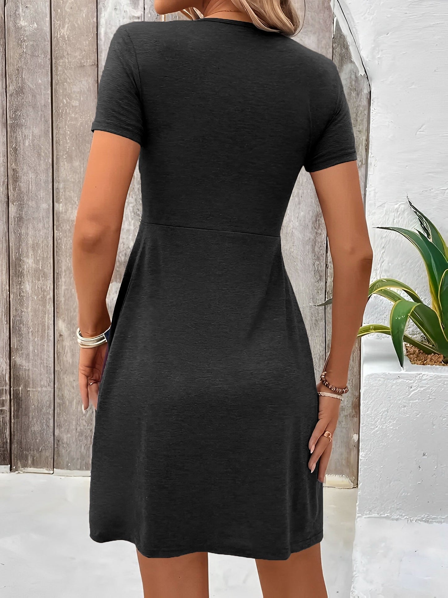 Effortless Twist Front Mini Dress for Women with V-Neck Short Sleeve Flowing Style