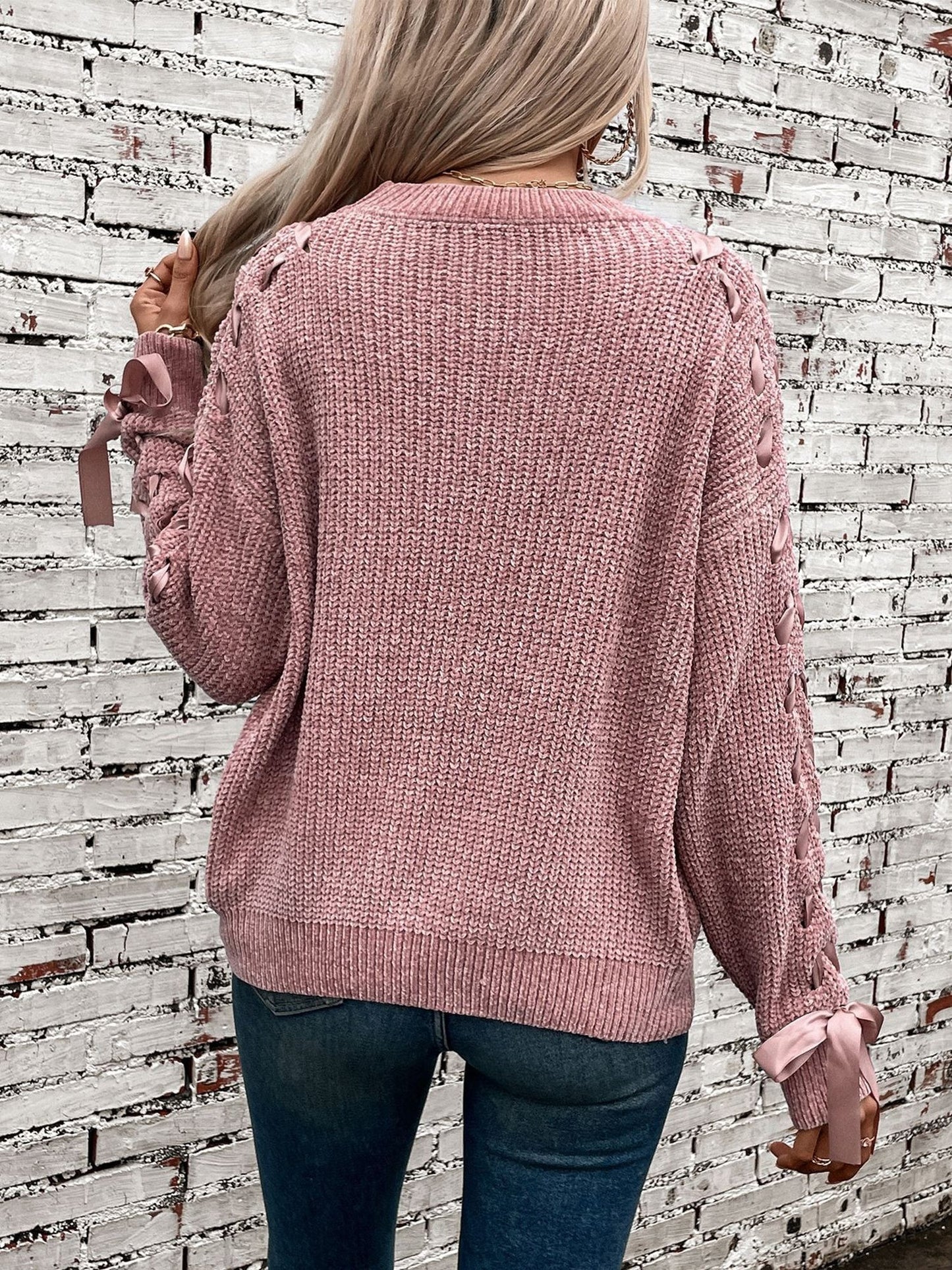 Comfortable Cable Knit Sweater for Women with Crew Neck Cinched Cuff Style