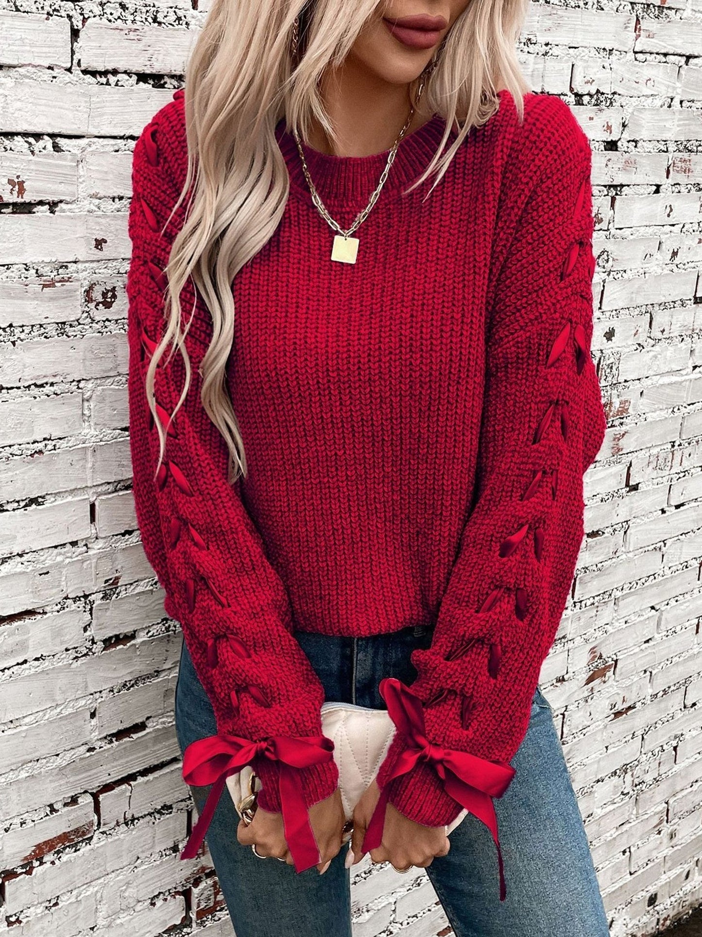 Comfortable Cable Knit Sweater for Women with Crew Neck Cinched Cuff Style