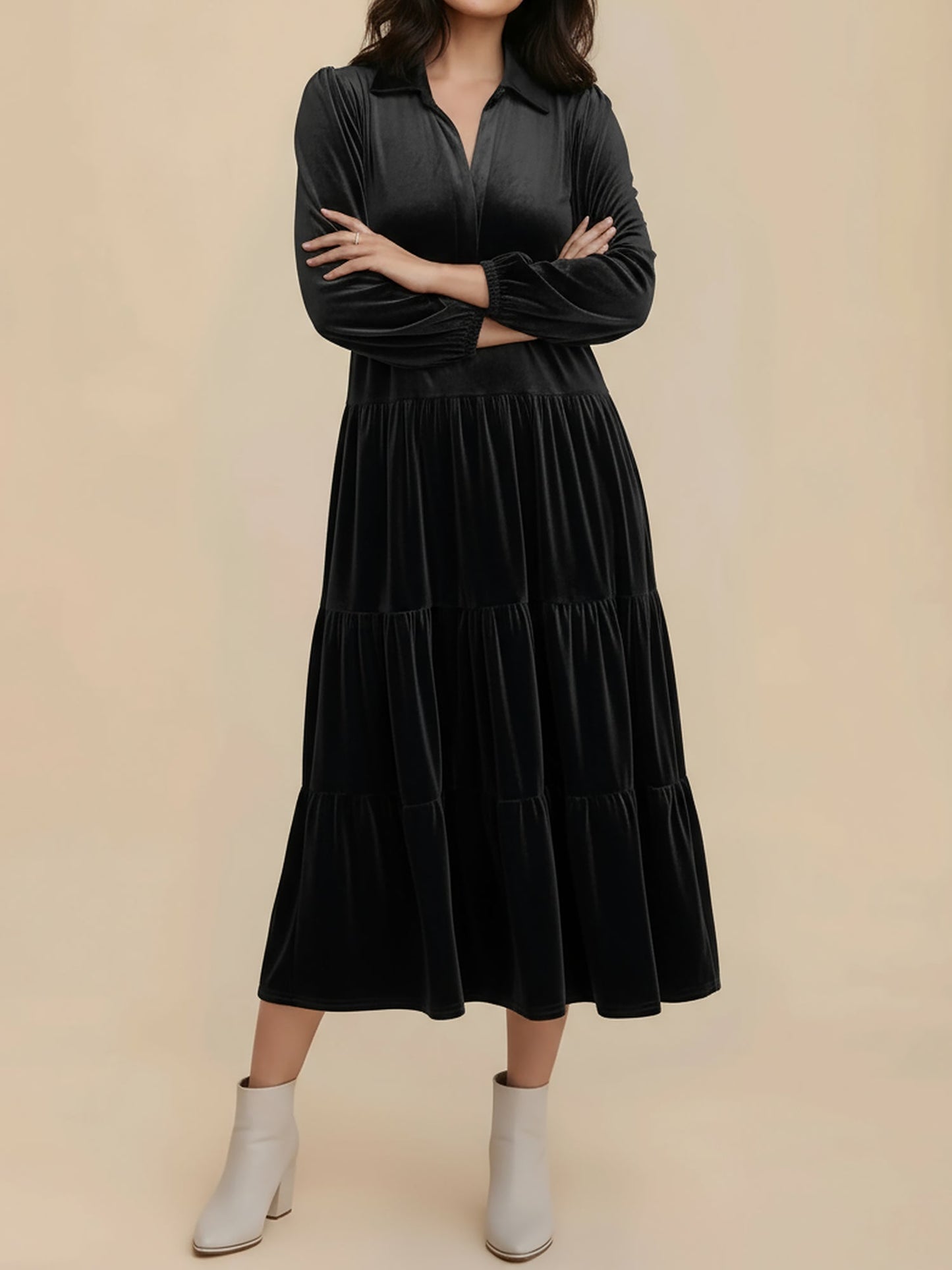 Elegant Velvet Maxi Dress for Women with V-Neck Long Sleeve Empire Waist Style