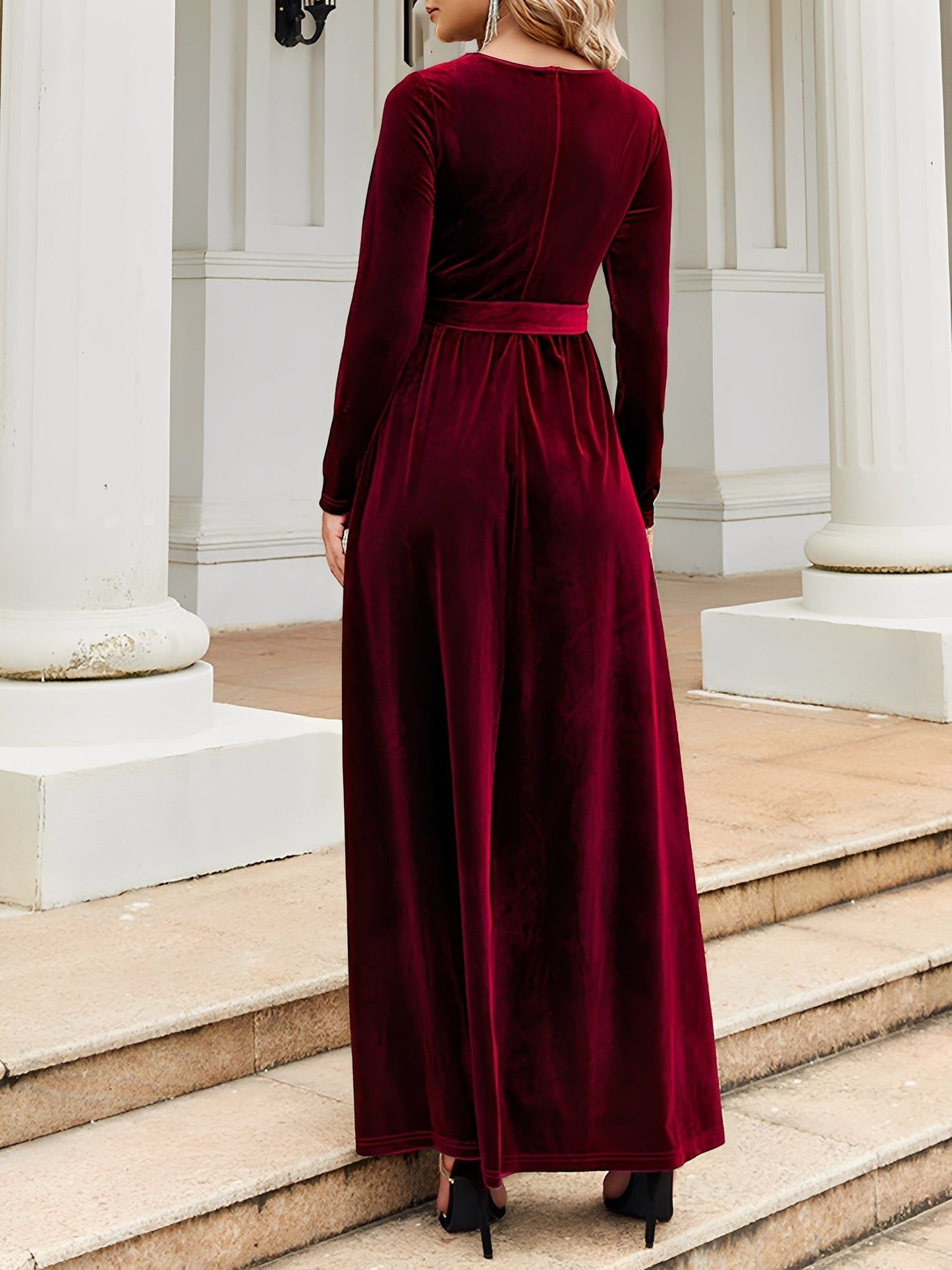 Elegant Velvet Maxi Dress for Women with Boat Neck Long Sleeve Belted Waist Style