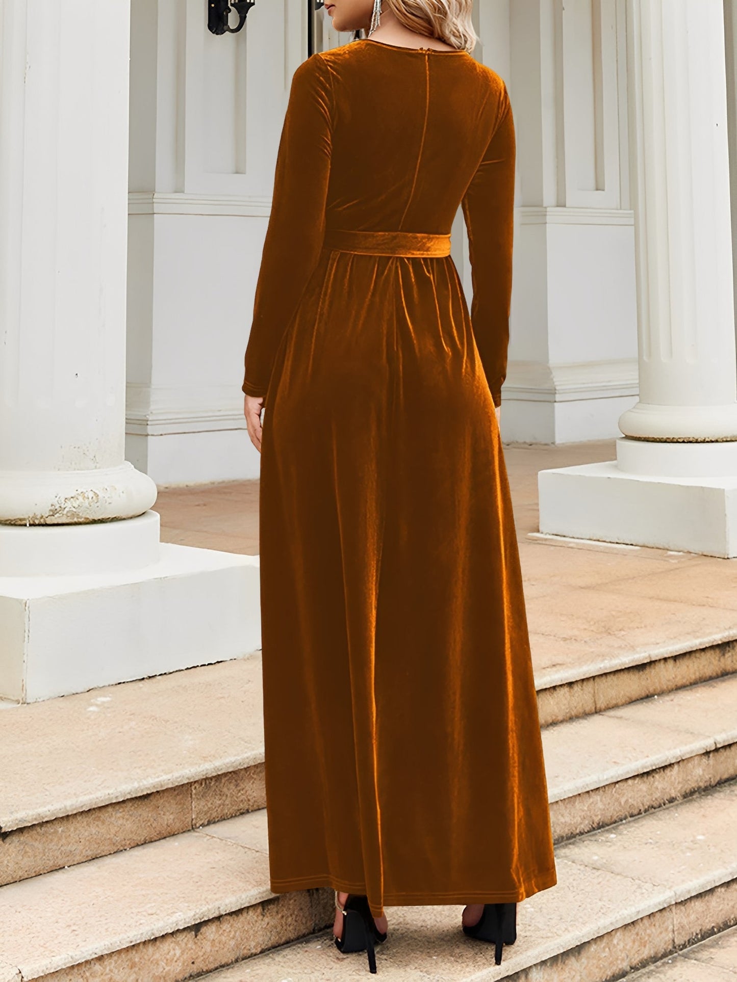 Elegant Velvet Maxi Dress for Women with Boat Neck Long Sleeve Belted Waist Style